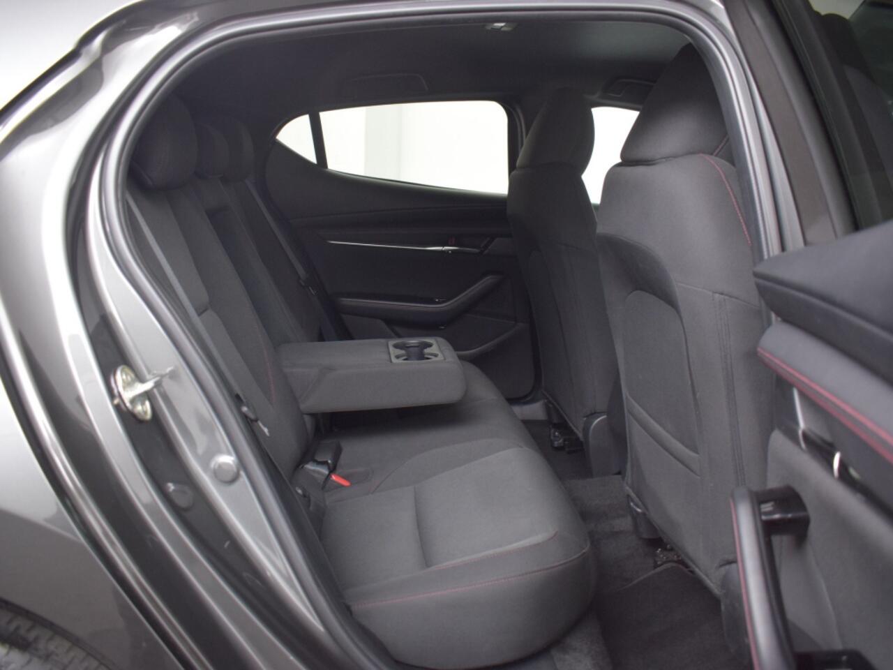 Mazda 3 2.0 HOMURA CAMERA KEY LESS LMV 18" APPLE CARPLAY