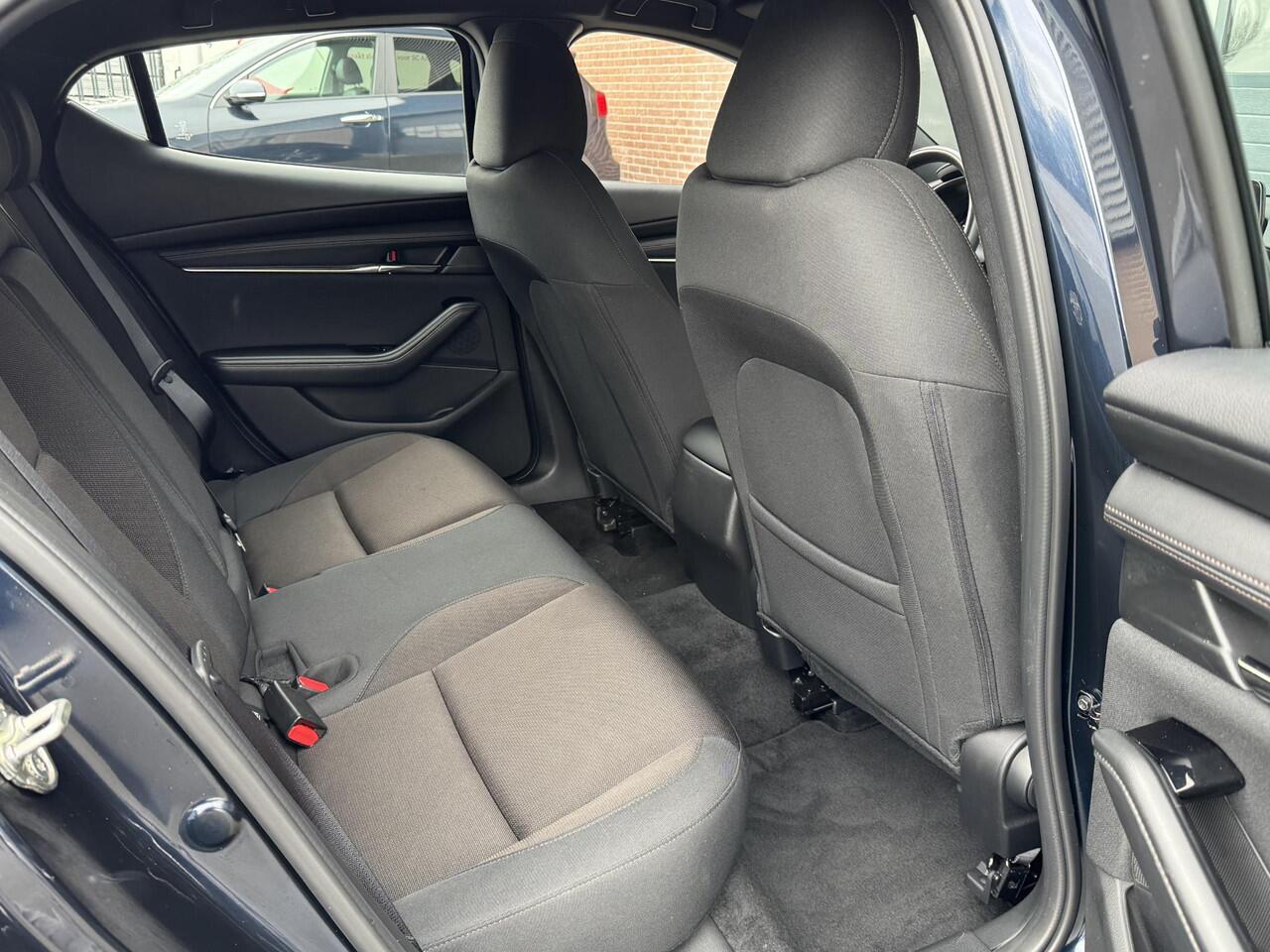 Mazda 3 2.0 E-SKYACTIV-X M HYBRID 186 HOMURA I P-CAMERA I ADAPTIVE CRUISE CONTROL I NAVIGATIE I CLIMATE CONTROL I APPLE CARPLAY