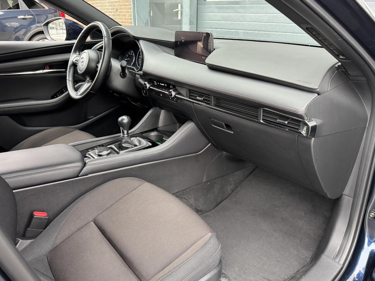 Mazda 3 2.0 E-SKYACTIV-X M HYBRID 186 HOMURA I P-CAMERA I ADAPTIVE CRUISE CONTROL I NAVIGATIE I CLIMATE CONTROL I APPLE CARPLAY