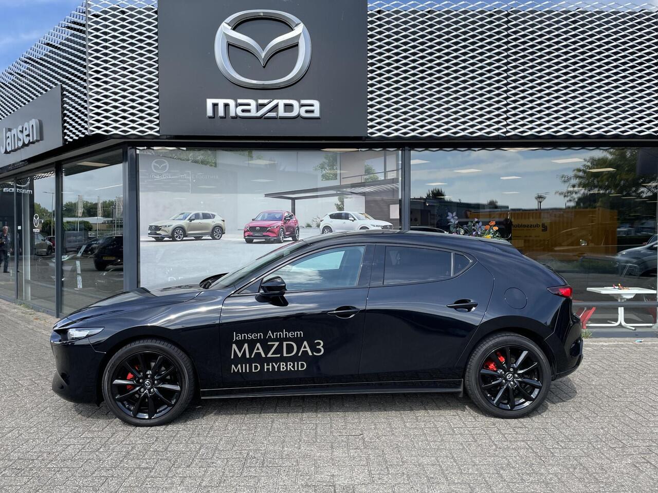 Mazda 3 HB 2.0 e-SkyActiv-X 186 M Hybrid Nagisa , Demovoordeel ¤5.985,-, Jansen Performance uitvoering, Bruin Leder, Bose, Navi, Adap.Cruise, Clima, Apple Carplay, Camera, PDC, HUD, Stoelverwarming, 18" LMV