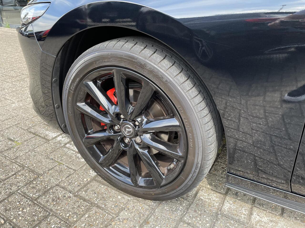 Mazda 3 HB 2.0 e-SkyActiv-X 186 M Hybrid Nagisa , Demovoordeel ¤5.985,-, Jansen Performance uitvoering, Bruin Leder, Bose, Navi, Adap.Cruise, Clima, Apple Carplay, Camera, PDC, HUD, Stoelverwarming, 18" LMV