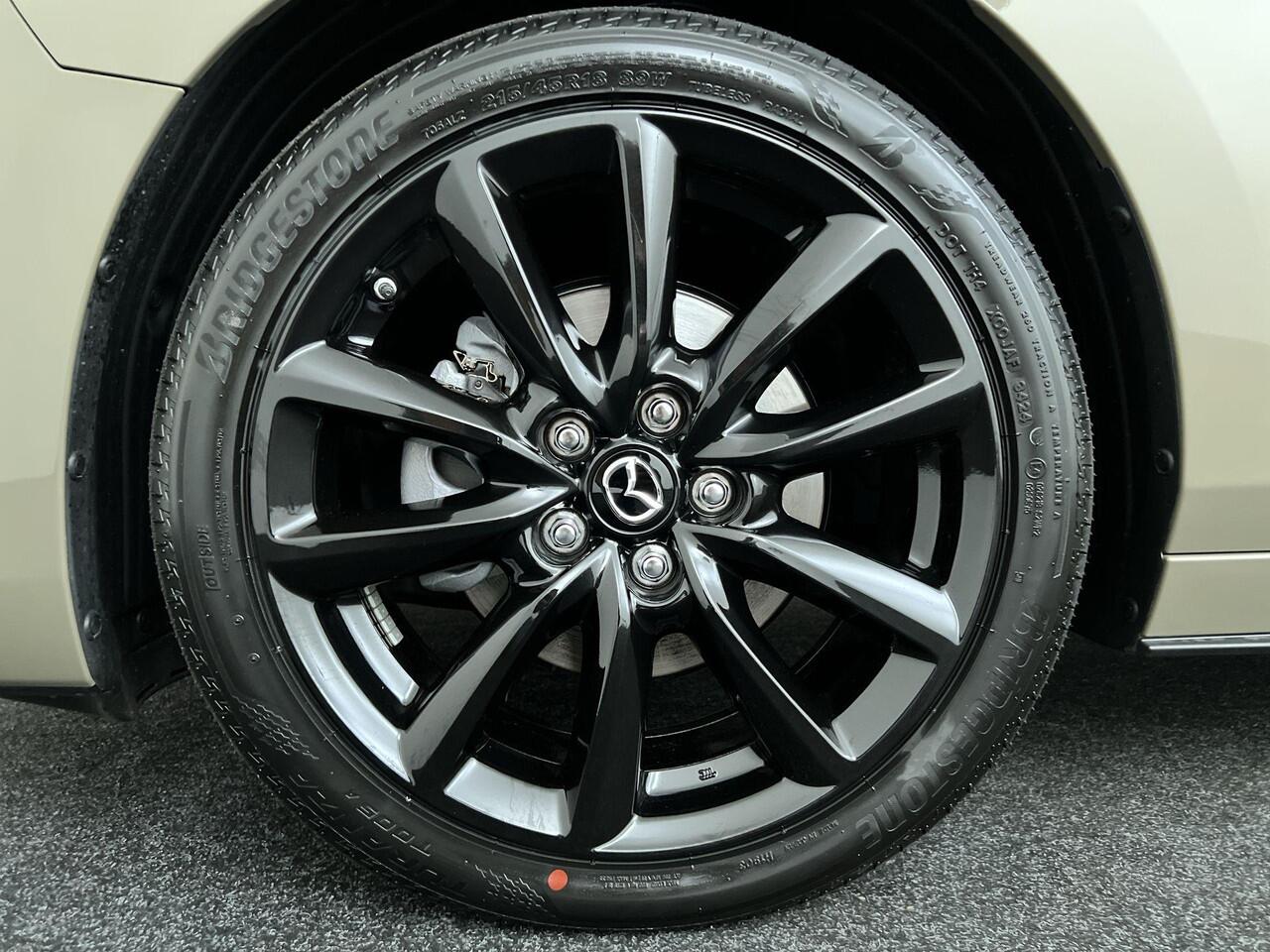 Mazda 3 2.5 e-SkyActiv-G M Hybrid 140 Homura | Rijklaar | Navigatie | Adaptive Cruise Control | Stoel-/stuur verwarming