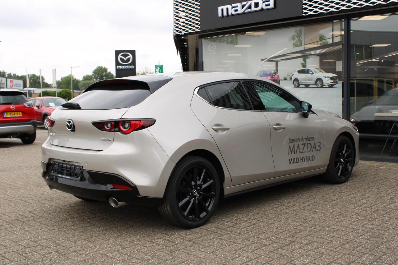 Mazda 3 2.0 e-SkyActiv-X M Hybrid 186 Nagisa Demovoordeel ¤ 5.000,-, Bruin Leder, Bose, Navi, Adap.Cruise, Clima, Apple Carplay, Camera, PDC, HUD, Stoelverwarming, 18" LMV