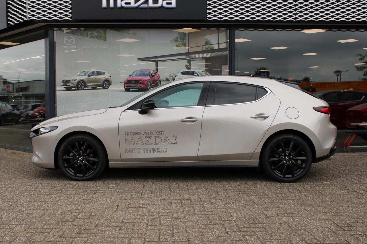 Mazda 3 2.0 e-SkyActiv-X M Hybrid 186 Nagisa Demovoordeel ¤ 5.000,-, Bruin Leder, Bose, Navi, Adap.Cruise, Clima, Apple Carplay, Camera, PDC, HUD, Stoelverwarming, 18" LMV