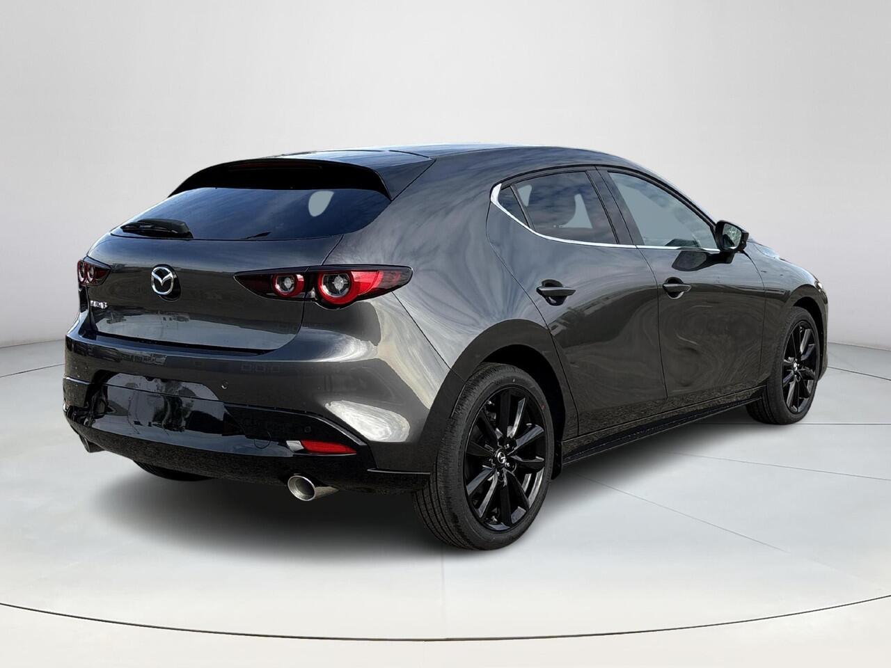 Mazda 3 2.0 e-SkyActiv-X M Hybrid 186 Takumi | Stoel/stuurverwarming | BOSE- Premium audio | Elektrische geheugen stoelen | Lederen bekleding | Apple carplay/ Android auto |