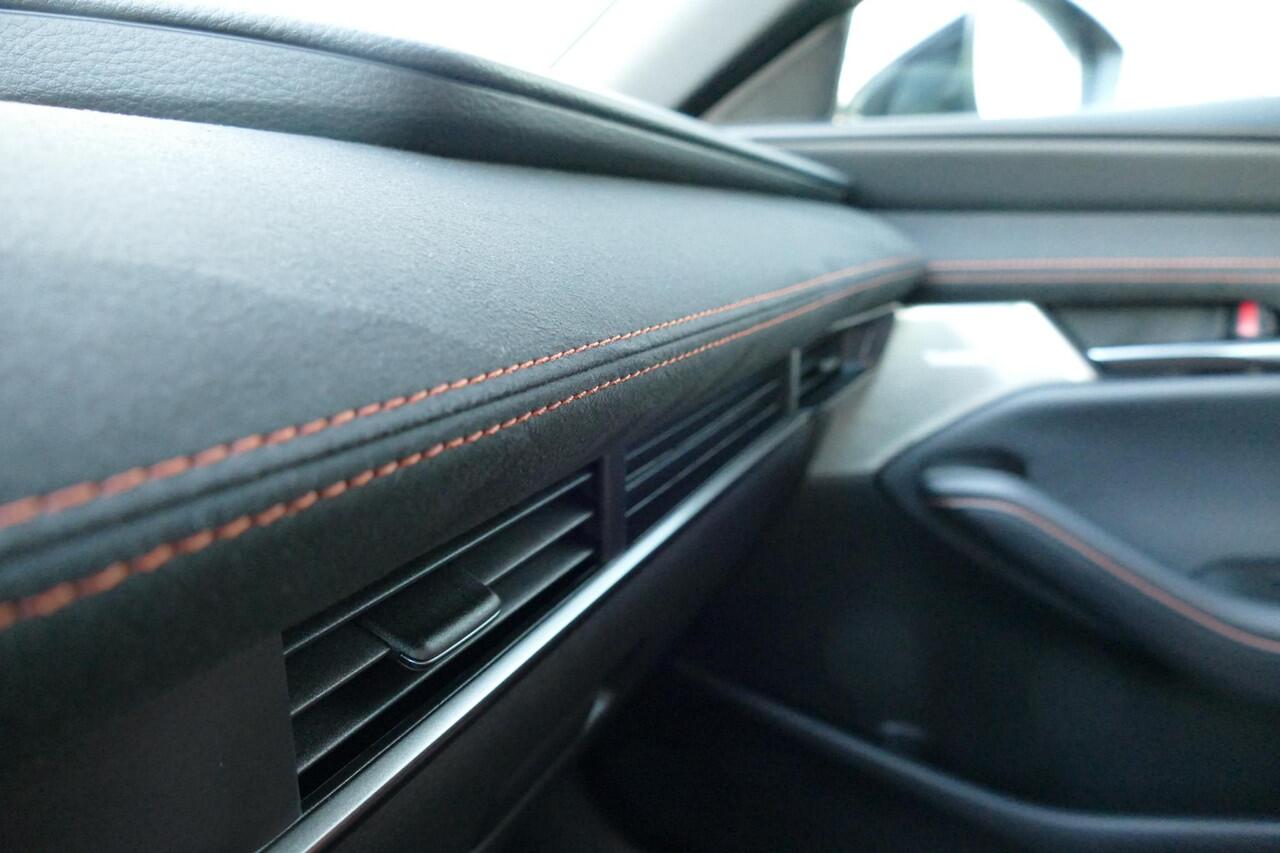 Mazda 3 2.0 e-SkyActiv-X M Hybrid 186 Nagisa | Camera | Stoelverwarming | Stuurverwarming | Rijklaarprijs |