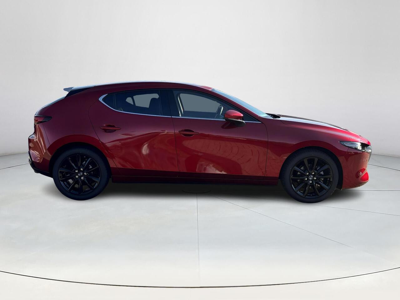 Mazda 3 2.0 e-SkyActiv-X M Hybrid 186 Takumi | Sunroof | Automaat | Stoel/stuurverwarming | BOSE- Premium audio | Elektrische geheugen stoelen | Lederen bekleding | Apple carplay/ Android auto | 360* camera | Full led adaptive |