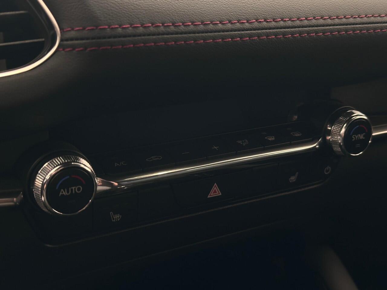 Mazda 3 2.0 e-SkyActiv-G M Hybrid 150 PK Homura | Rijklaar | Apple Carplay | Parkeersensor | Stoelverwarming