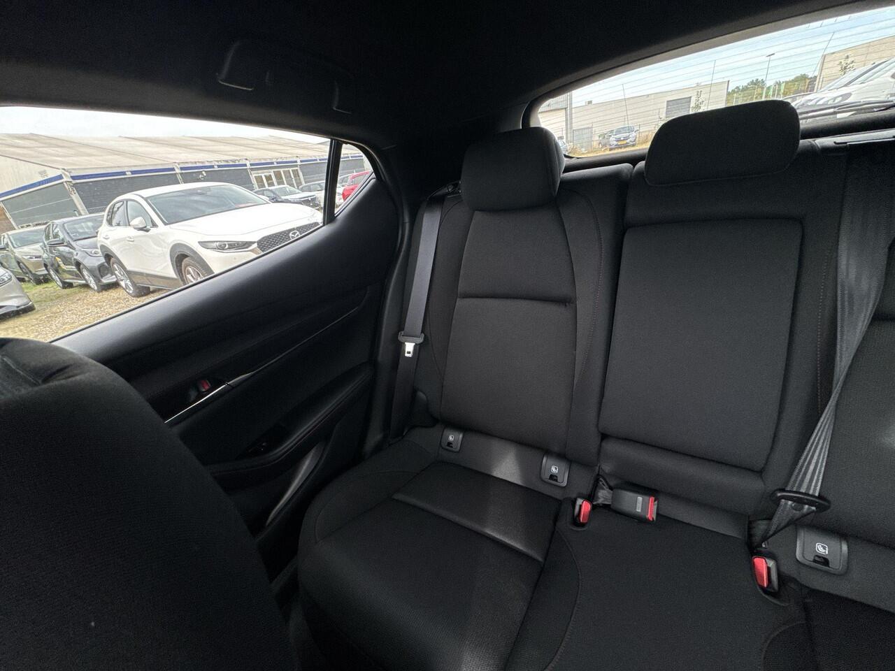 Mazda 3 2.5 e-SkyActiv-G M Hybrid 140 PK Homura | Rijklaar | Apple Carplay | Parkeersensor | Stoelverwarming