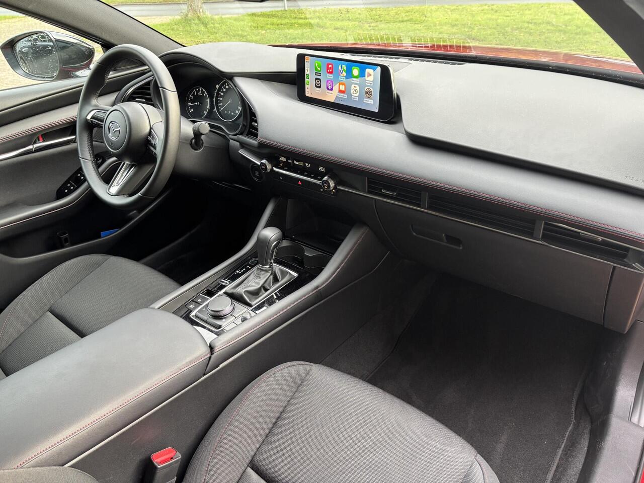 Mazda 3 2.5 e-SkyActiv-G M Hybrid 140 Homura Automaat, Navigatie, Apple Carplay/ Android Auto, Head-up, Cruise Controle Add, A.Rij-Camera, Parkeerhulp v., Stoel verwarming