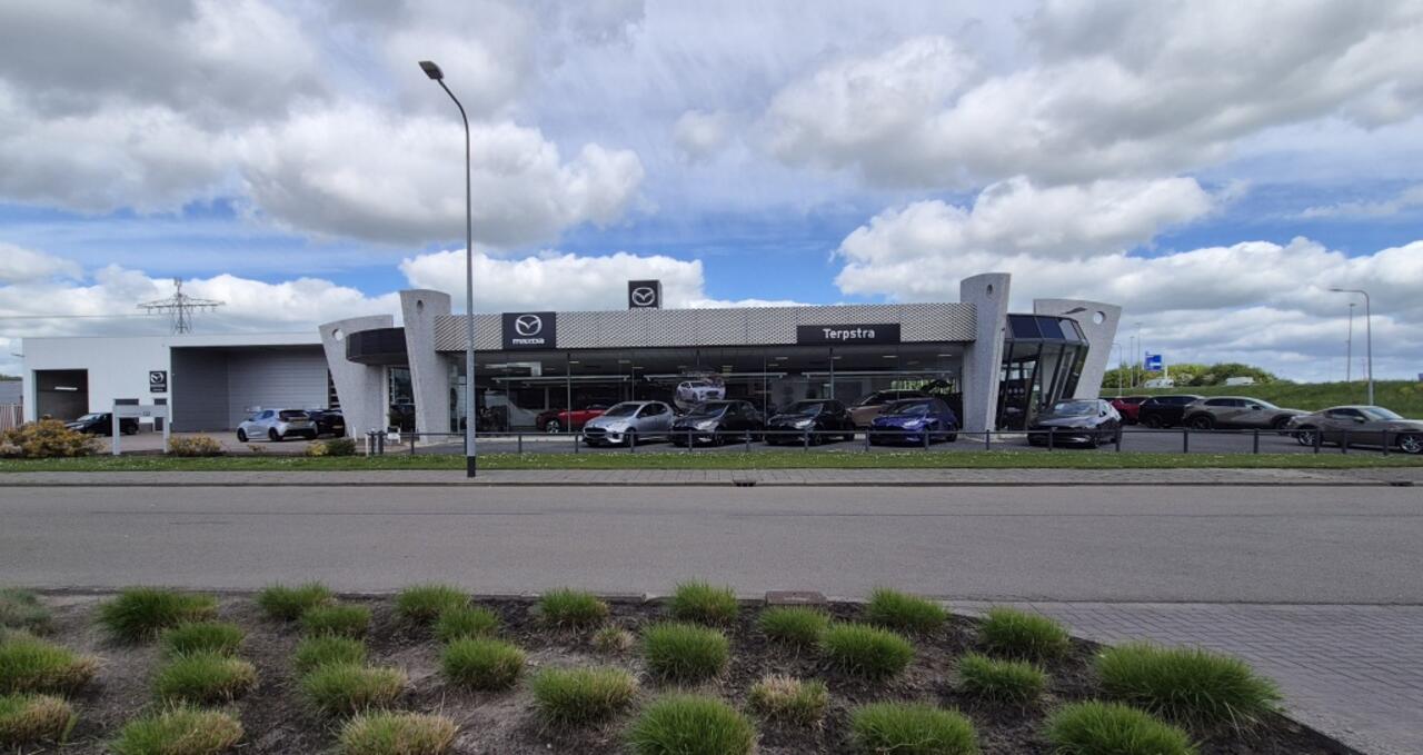 Mazda 3 2.5 e-SKYACTIV-G 140PK HOMURA VOORRAADKORTING/RIJKLAAR !!