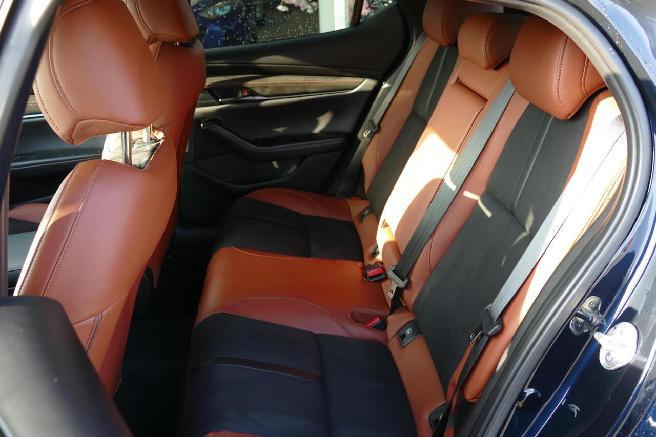 Mazda 3 2.0 e-SkyActiv-X M Hybrid 186 Nagisa | Headup display | Camera | Bose audio | Rijklaarprijs |