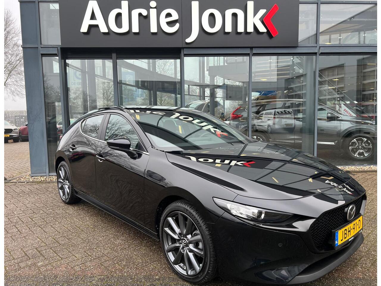 Mazda 3 2.5 e-SkyActiv-G M Hybrid 140 Centre-line | AUTOMAAT | *6 JAAR GARANTIE | APPLE & ANDROID AUTO | CAMERA | NAVIGATIE | STUUR + STOELVERWARMING |