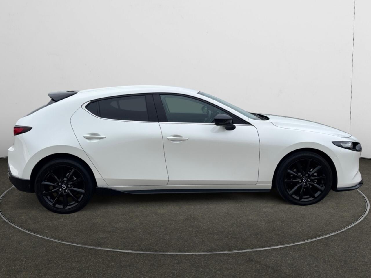 Mazda 3 2.0 e-SA-G Homura 15pk | NAVI | CARPLAY | Aero-pack *DEMO*