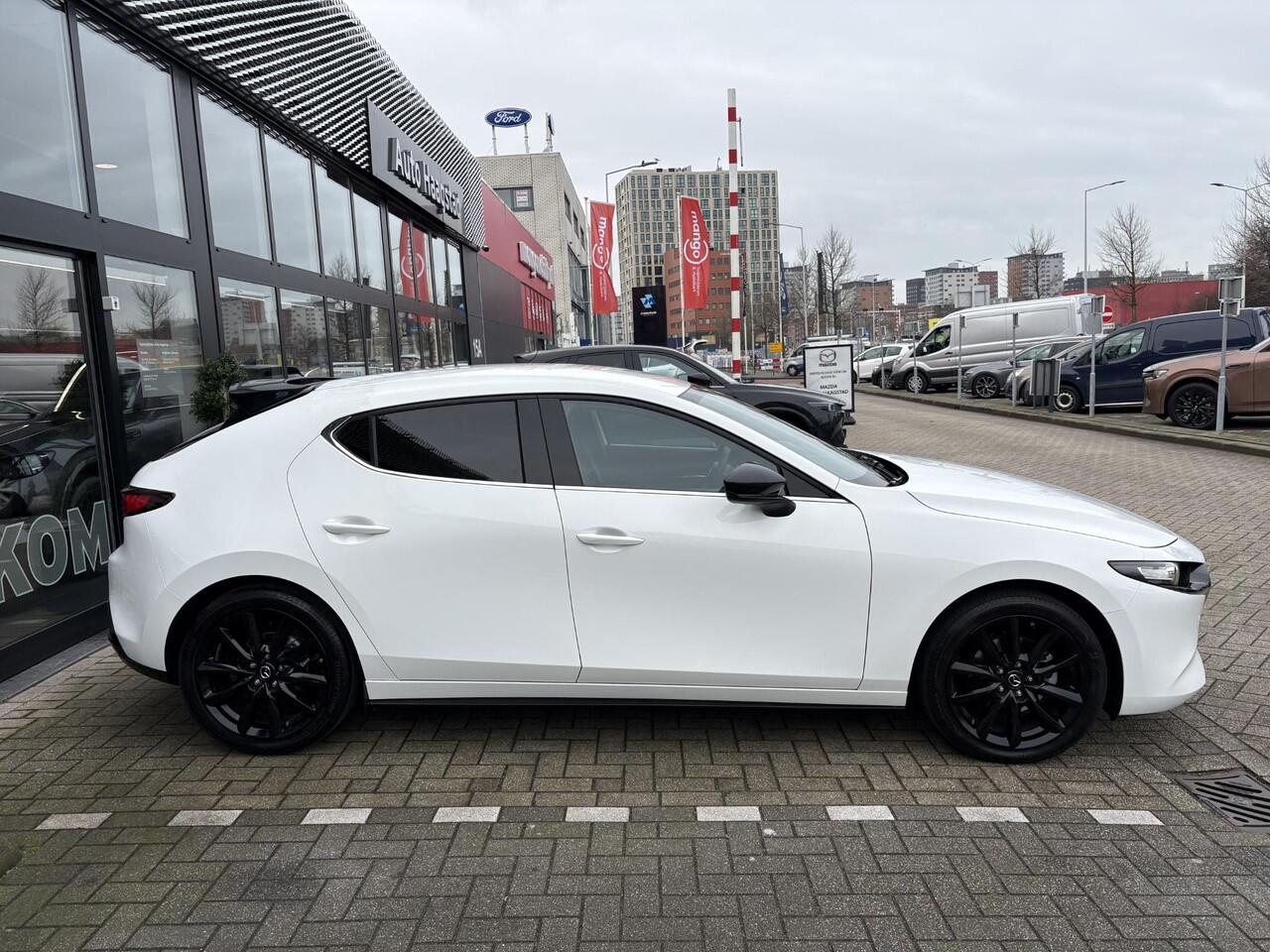 Mazda 3 2.5 e-SkyActiv-G M Hybrid 140 Homura BTW auto / Garantie t/m 03-2031 / Huidige nieuwprijs ¤37.740,-