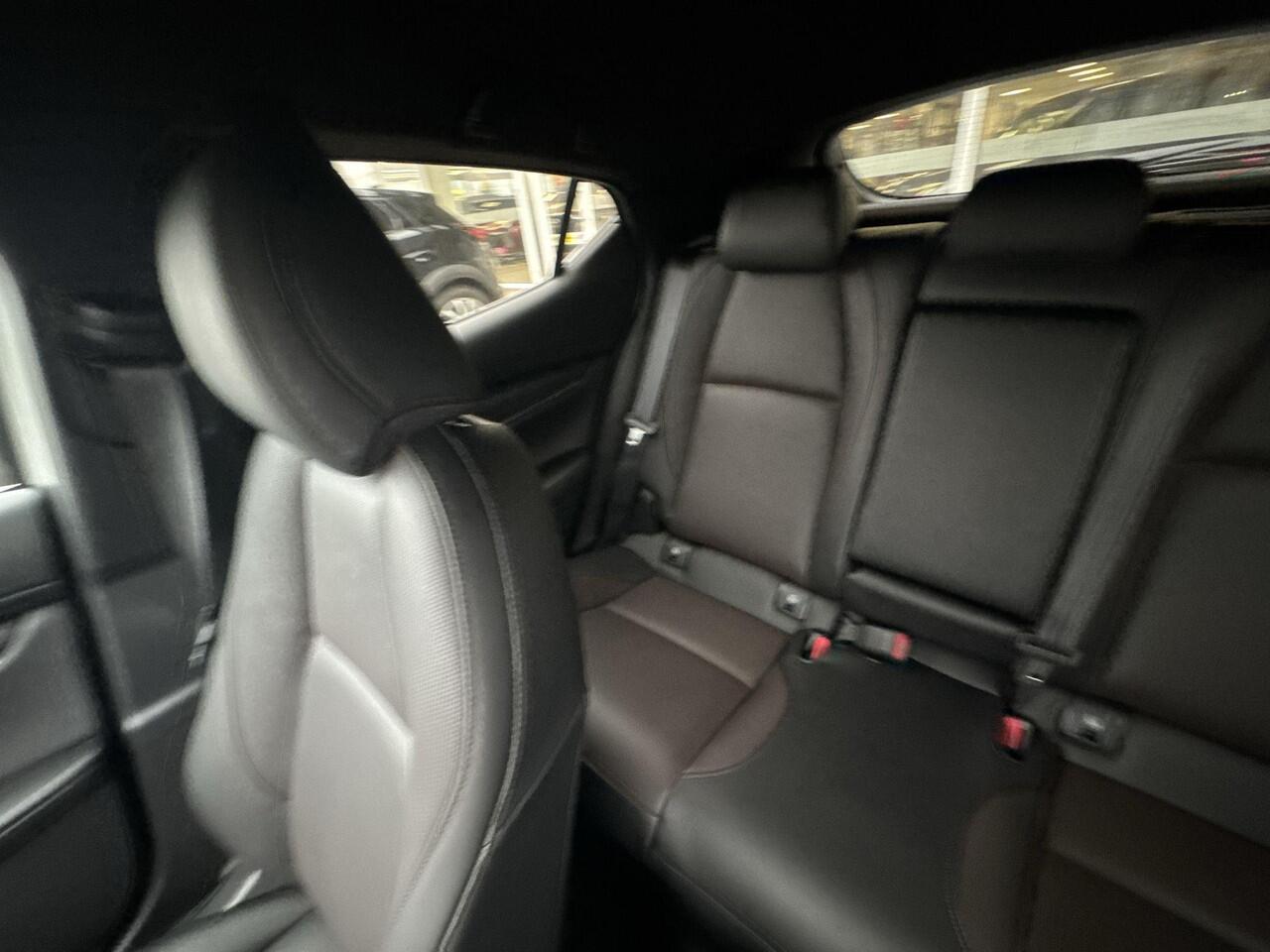 Mazda 3 2.5 e-SkyActiv-G M Hybrid 140 PK Takumi