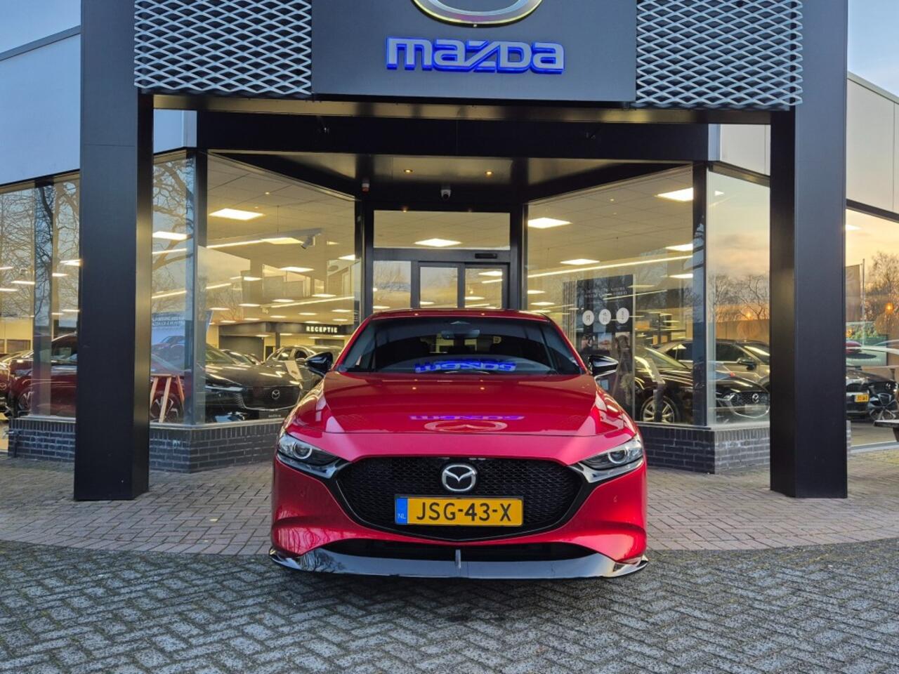 Mazda 3 E- SKYACTIV- G 2.5 140 6MT M-HYBRID HOMURA /Aero-pakket / Demo