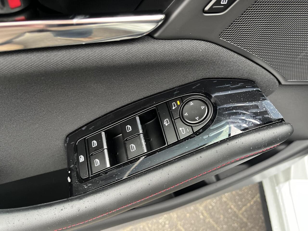 Mazda 3 2.5 e-SkyActiv-G M Hybrid 140 Homura | Diverse kleuren en uitvoeringen uit voorraad leverbaar |