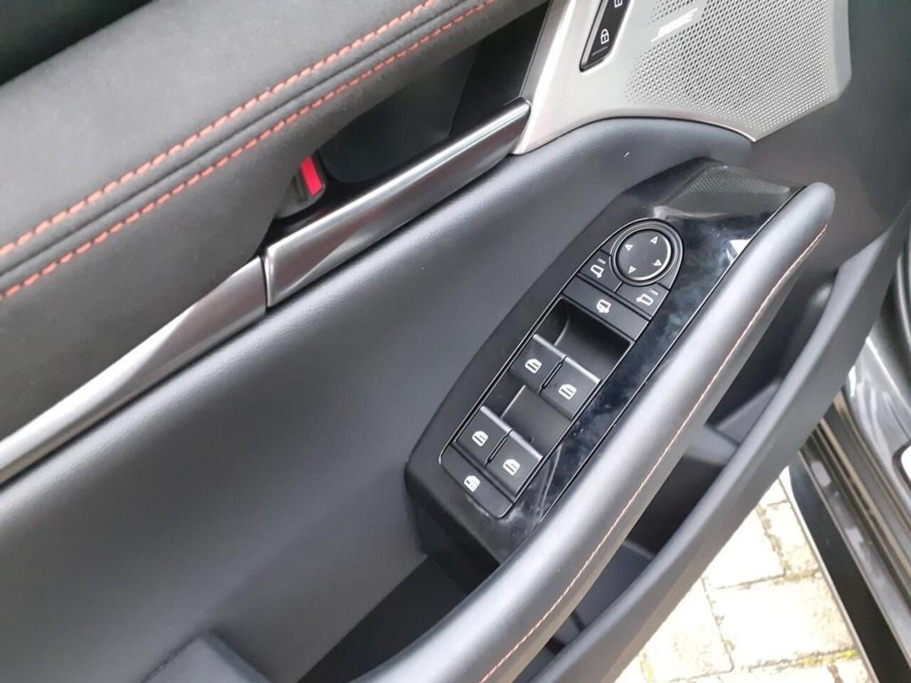 Mazda 3 2.0 e-SkyActiv-X M Hybrid 186 Nagisa | Rijklaar | Aero Pakket | All Season banden | BOSE |