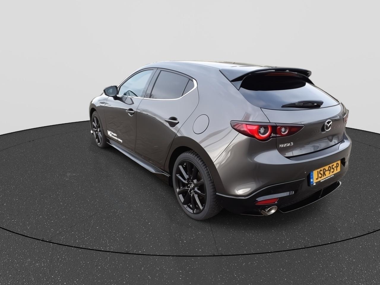 Mazda 3 2.0 e-SkyActiv-X M Hybrid 186 Nagisa | Rijklaar | Aero Pakket | All Season banden | BOSE |