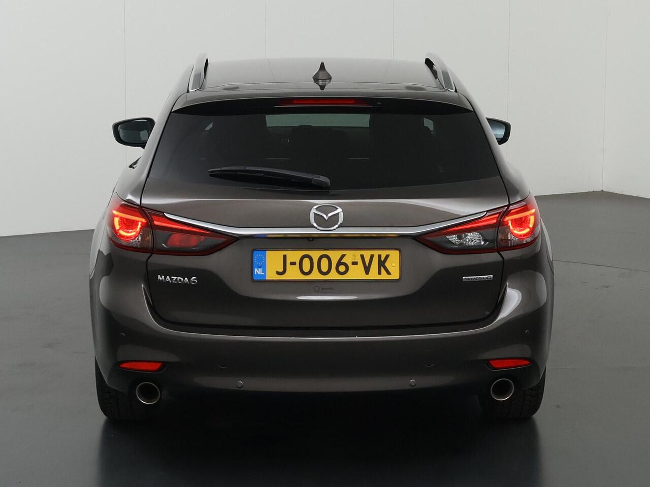 Mazda 6 Sportbreak 2.0 SkyActiv-G 165 Comfort | Parkeercamera | Navigatie | Stoelverwarming | Cruise Control Adaptief | Climate Control | Apple Carplay/Android Auto |