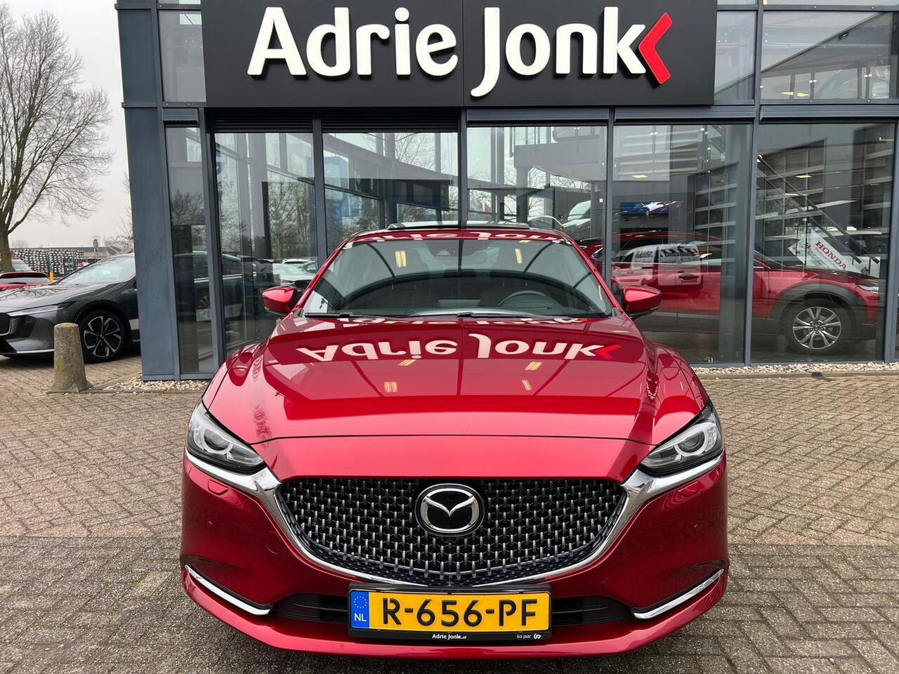 Mazda 6 2.5 SkyActiv-G 194 Signature AUTOMAAT | 19" VELGEN | 360 CAMERA | LUXE LEDER | SUNROOF | ZWARTE HEMEL | HEAD-UP | STUUR- en STOELVERWARMING V+A | STOEL VENTILATIE | MEEST LUXE UITVOERING |