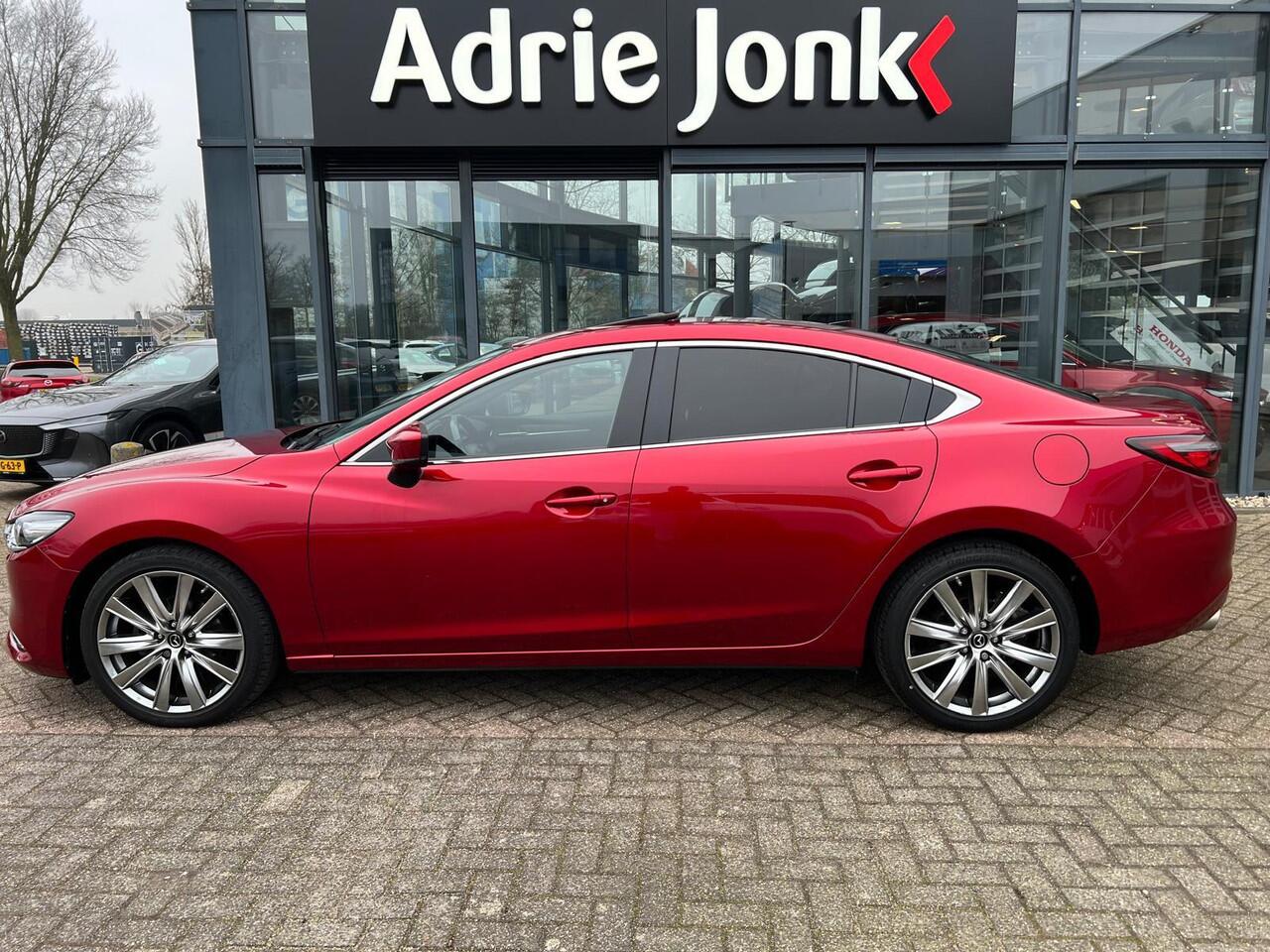 Mazda 6 2.5 SkyActiv-G 194 Signature AUTOMAAT | 19" VELGEN | 360 CAMERA | LUXE LEDER | SUNROOF | ZWARTE HEMEL | HEAD-UP | STUUR- en STOELVERWARMING V+A | STOEL VENTILATIE | MEEST LUXE UITVOERING |