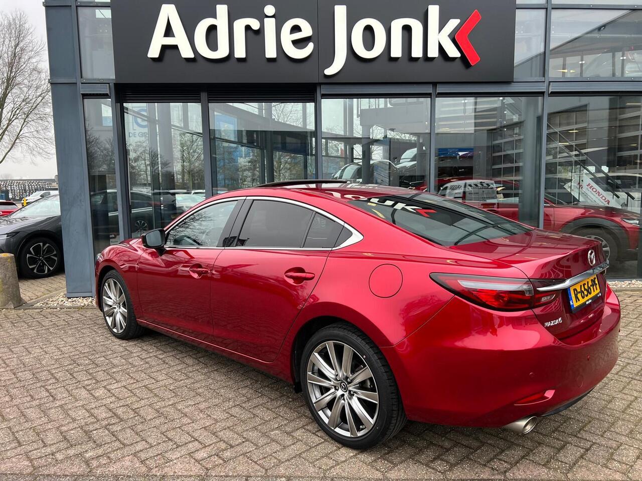 Mazda 6 2.5 SkyActiv-G 194 Signature AUTOMAAT | 19" VELGEN | 360 CAMERA | LUXE LEDER | SUNROOF | ZWARTE HEMEL | HEAD-UP | STUUR- en STOELVERWARMING V+A | STOEL VENTILATIE | MEEST LUXE UITVOERING |