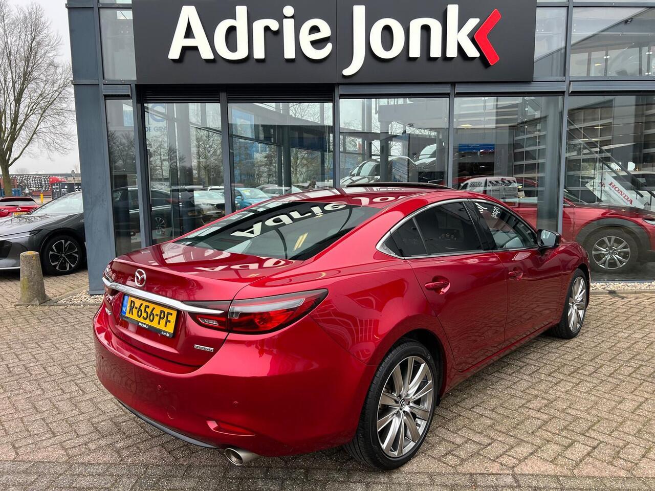 Mazda 6 2.5 SkyActiv-G 194 Signature AUTOMAAT | 19" VELGEN | 360 CAMERA | LUXE LEDER | SUNROOF | ZWARTE HEMEL | HEAD-UP | STUUR- en STOELVERWARMING V+A | STOEL VENTILATIE | MEEST LUXE UITVOERING |