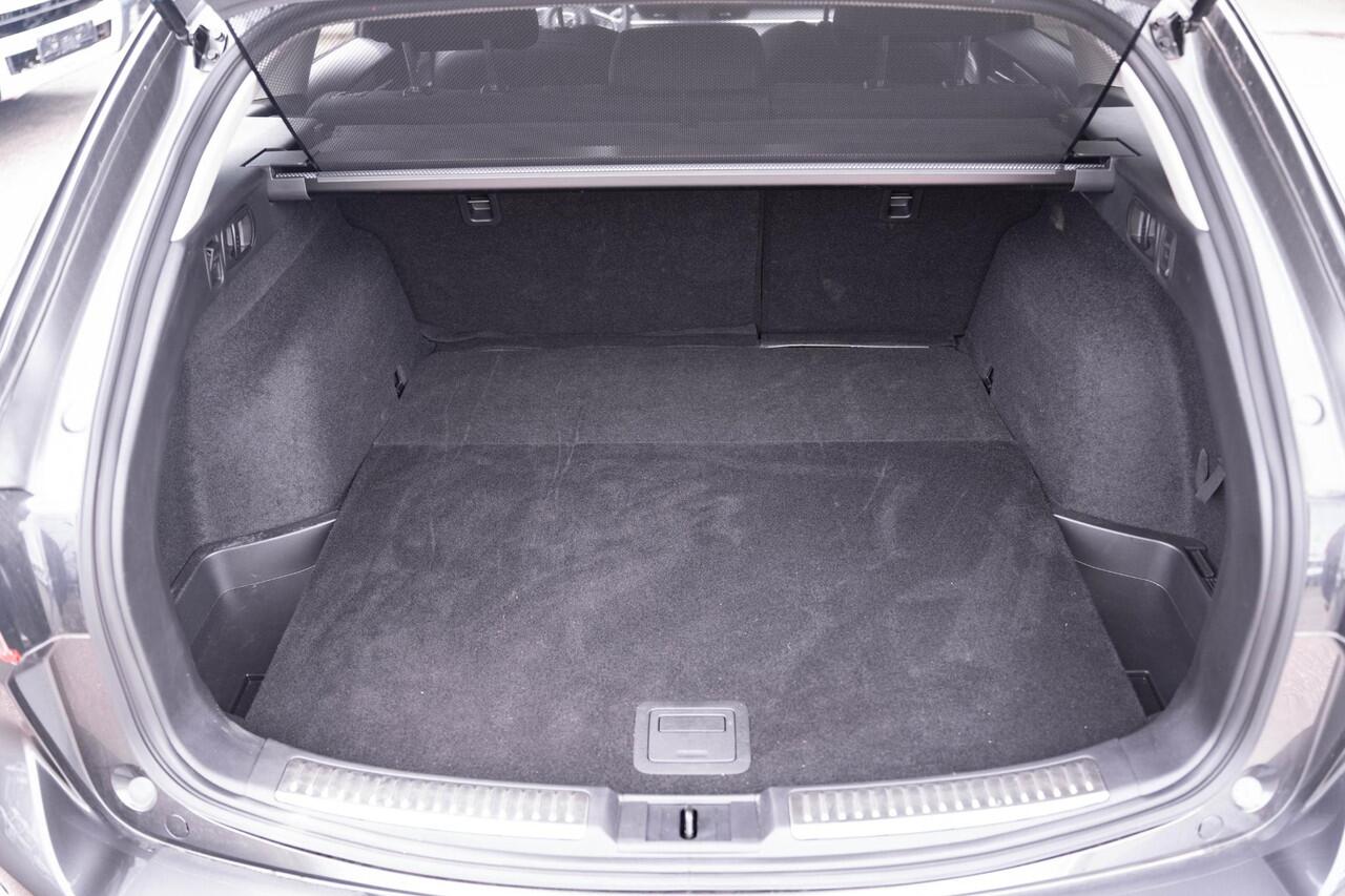 Mazda 6 Sportbreak 2.0 SkyActiv-G 165 Centre-Line HUD Afneembare trekhaak Stoelverwarming Camera 360 PDC ECC Apple ACC DAB