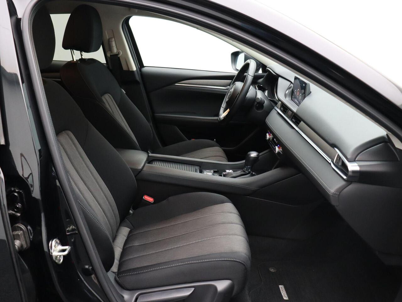 Mazda 6 Sportbreak 2.0 SkyActiv-G 165 Centre-Line | Head-Up Display | Stoelverwarming | Trekhaak | Full Led Koplampen |