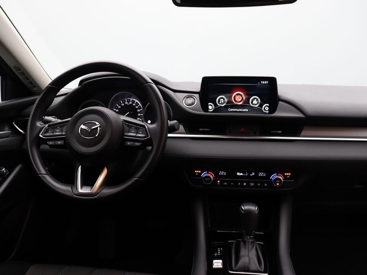 Mazda 6 Sportbreak 2.0 SkyActiv-G 165 Centre-Line | Head-Up Display | Stoelverwarming | Trekhaak | Full Led Koplampen |