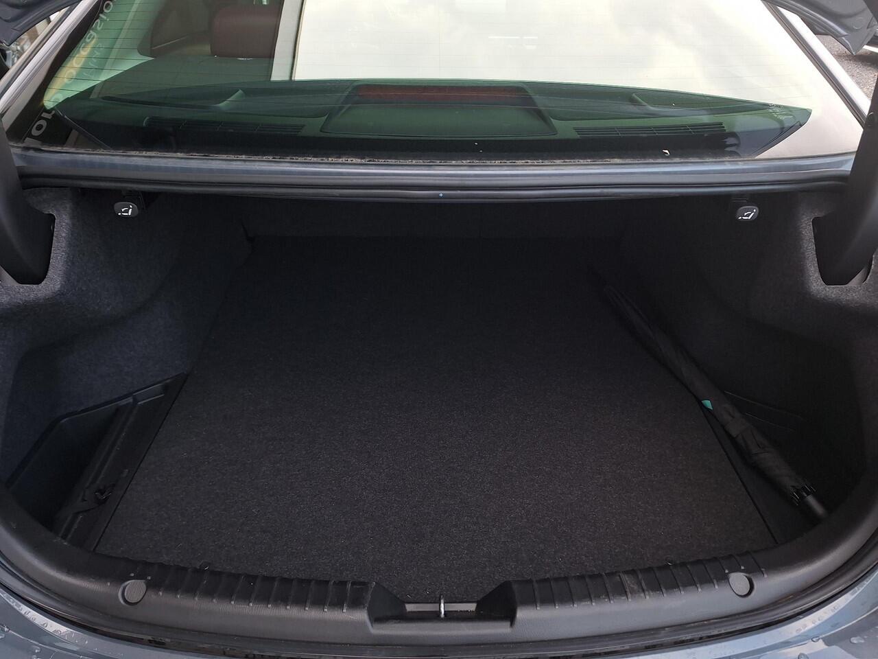 Mazda 6 2.0 SkyActiv-G 165 Sportive | Leder | Apple Carplay | Stoel verwarming en koeling | Adaptive cruisecontrol | 19 inch Lichtmetalen Velgen |