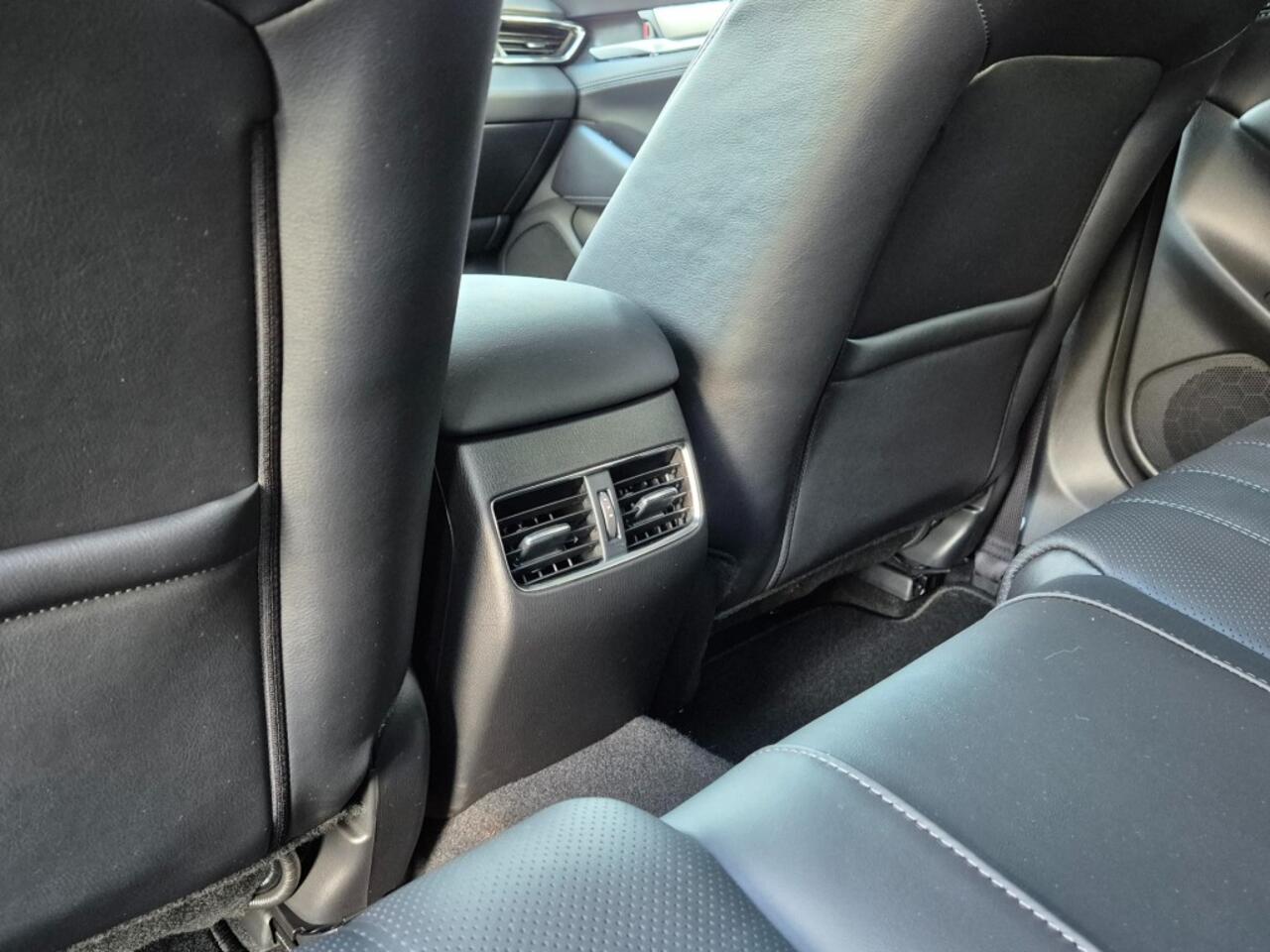 Mazda 6 SPORTBREAK SKYACTIV-G 2.0 165 6AT EXCLUSIVE-LINE / Comfort pack