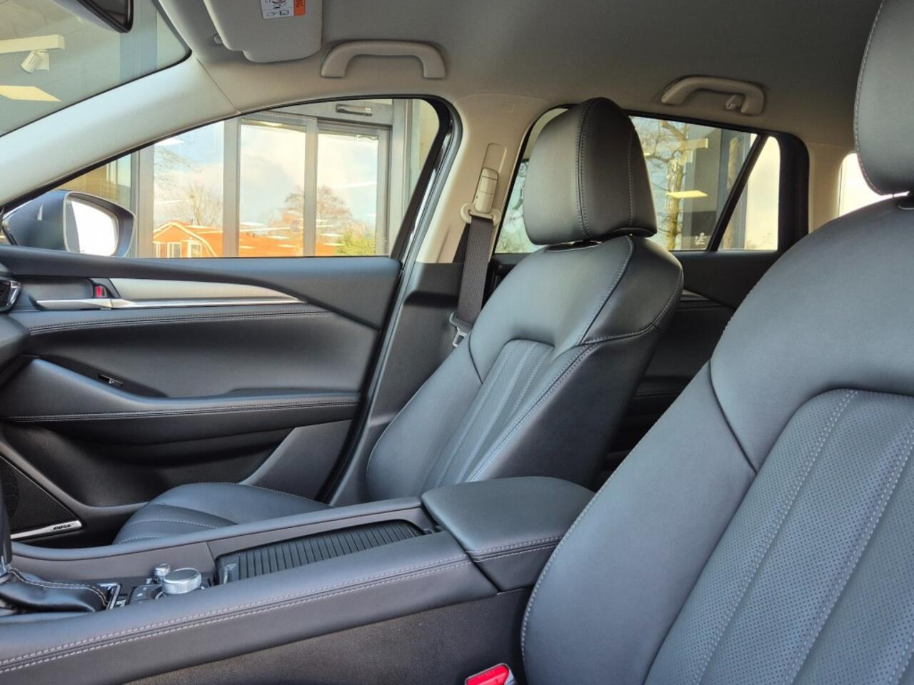 Mazda 6 SPORTBREAK SKYACTIV-G 2.0 165 6AT EXCLUSIVE-LINE / Comfort pack