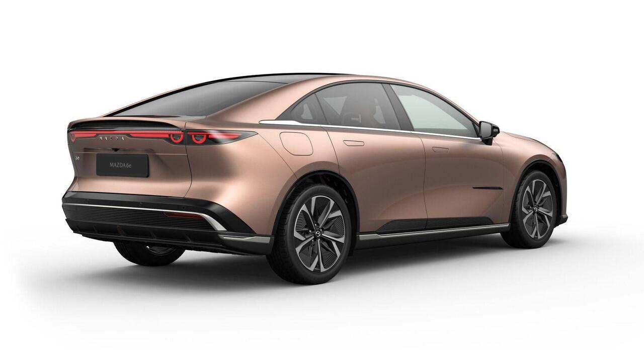 Mazda 6 6e Takumi 68.8 kWh 258 PK RWD | Beige leder + lichte hemelbekleding