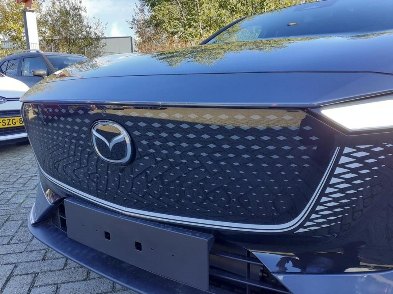 Mazda 6 6e Takumi 68.8 kWh | 360° Camera | Warmtepomp | Sony audio | HUD