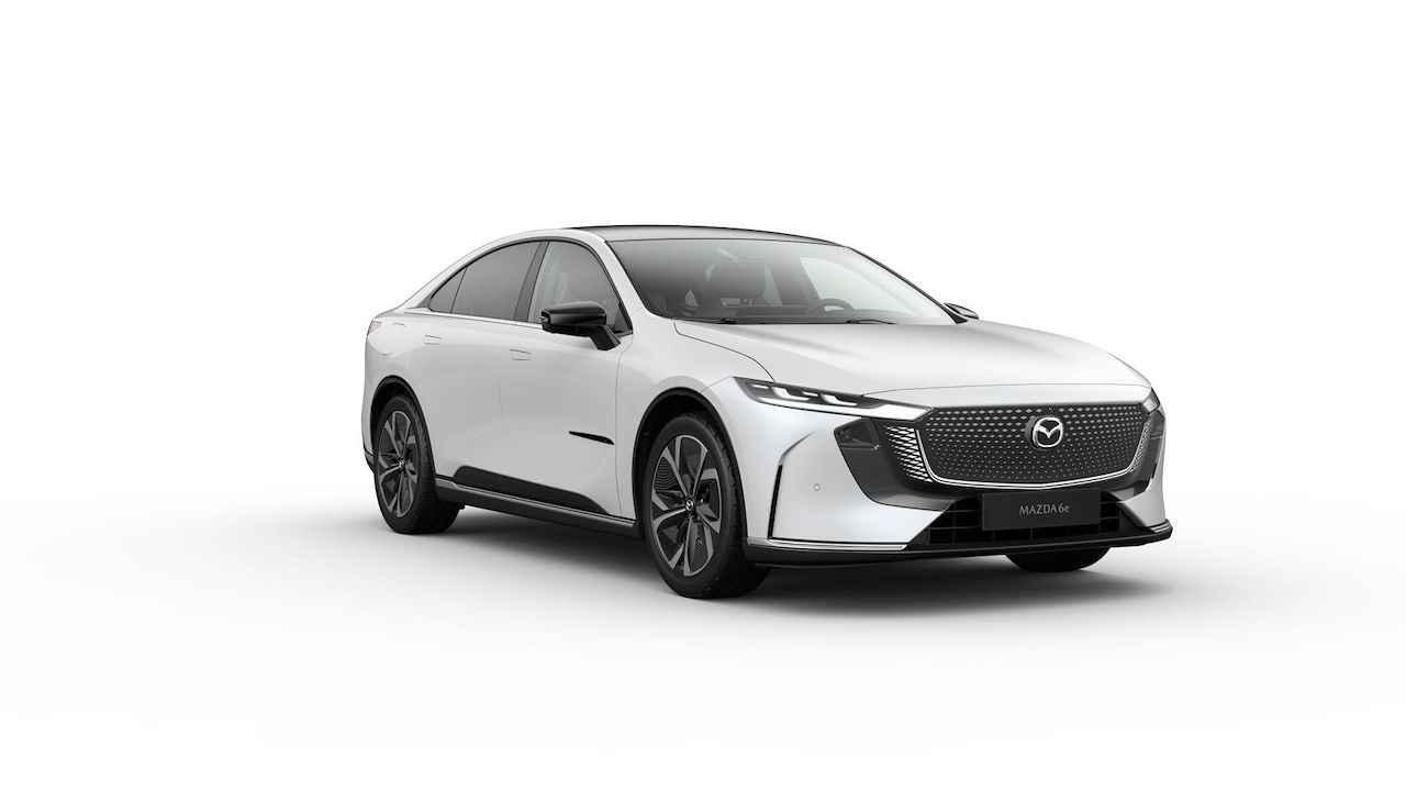 Mazda 6 6e Takumi Plus 68.8 kWh | Rijklaar | 17% bijtelling | Cruise adaptief | Elektrisch Panoramadak | Stoelverkoeling
