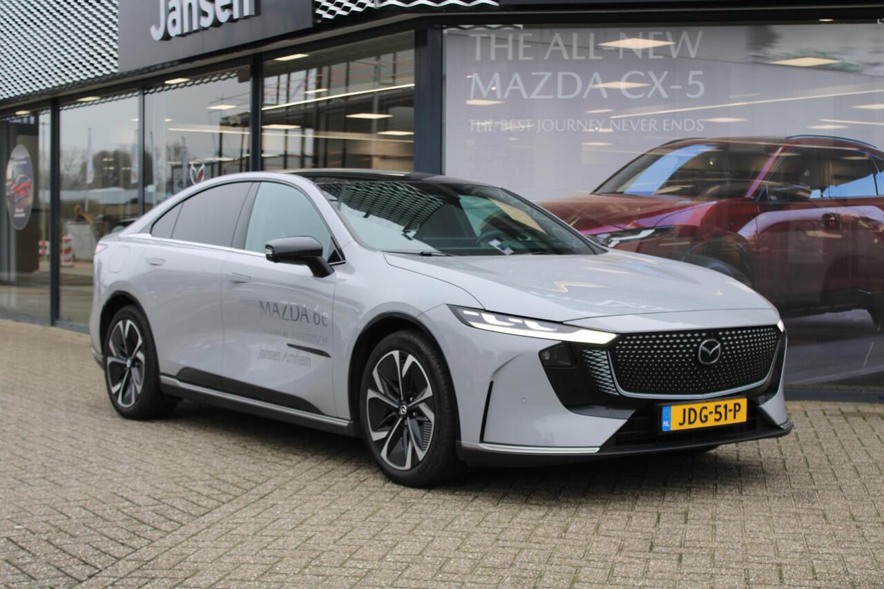 Mazda 6 6e HB Takumi 68.8 kWh , Demovoordeel ¤ 4.590,-, 17% Bijtelling, Automaat, Pano.Dak, Apple Carplay, 360 Camera, Adap.Cruise, LMV 19 Inch,