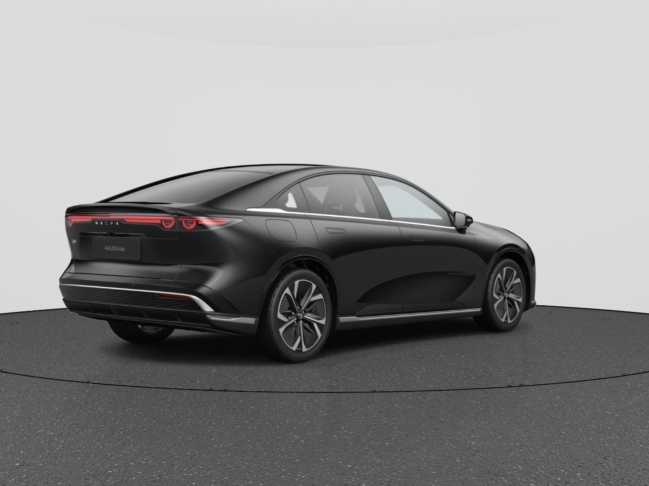 Mazda 6 6e Takumi Plus 68.8 kWh | Rijklaar | 18% Bijtelling | Cruise adaptief | Elektrisch panoramadak | Stoelverkoeling