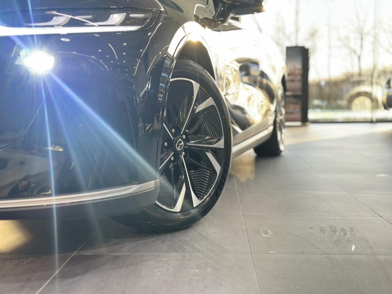 Mazda 6 6E Takumi Plus 258pk / 68.8 kWh / SNELLADEN / 479 KM ACTIERADIUS