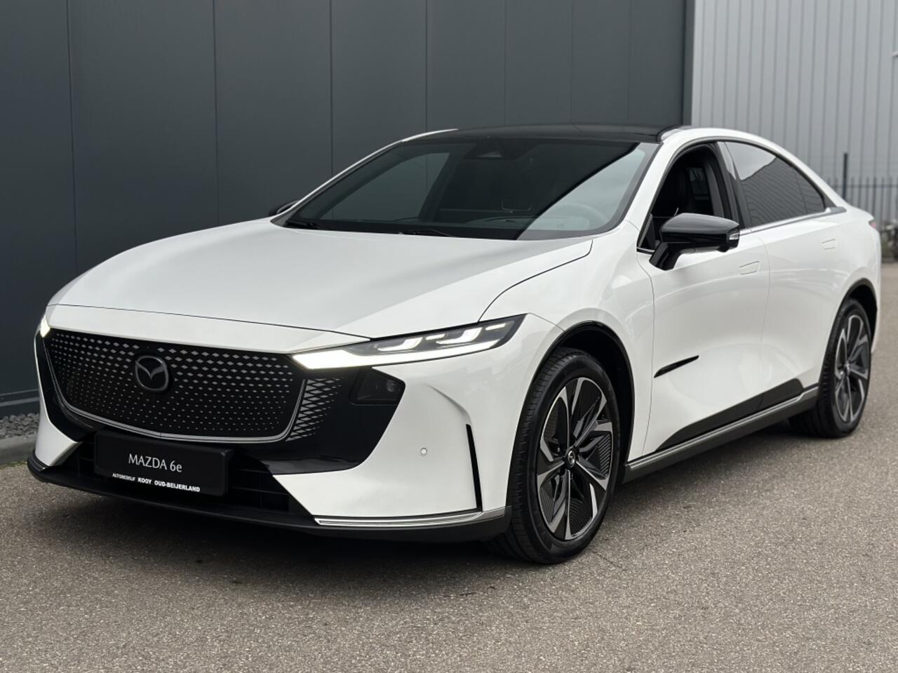 Mazda 6 6E Takumi 258pk / 68.8 kWh / SNELLADEN / 479 KM ACTIERADIUS