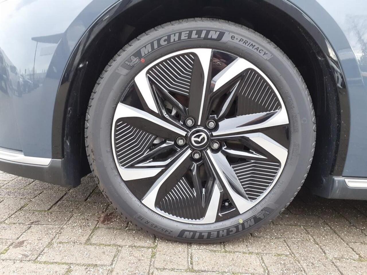 Mazda 6 6e Takumi Plus 68.8 kWh Mengelers actieprijs: ¤ 44.645,00*