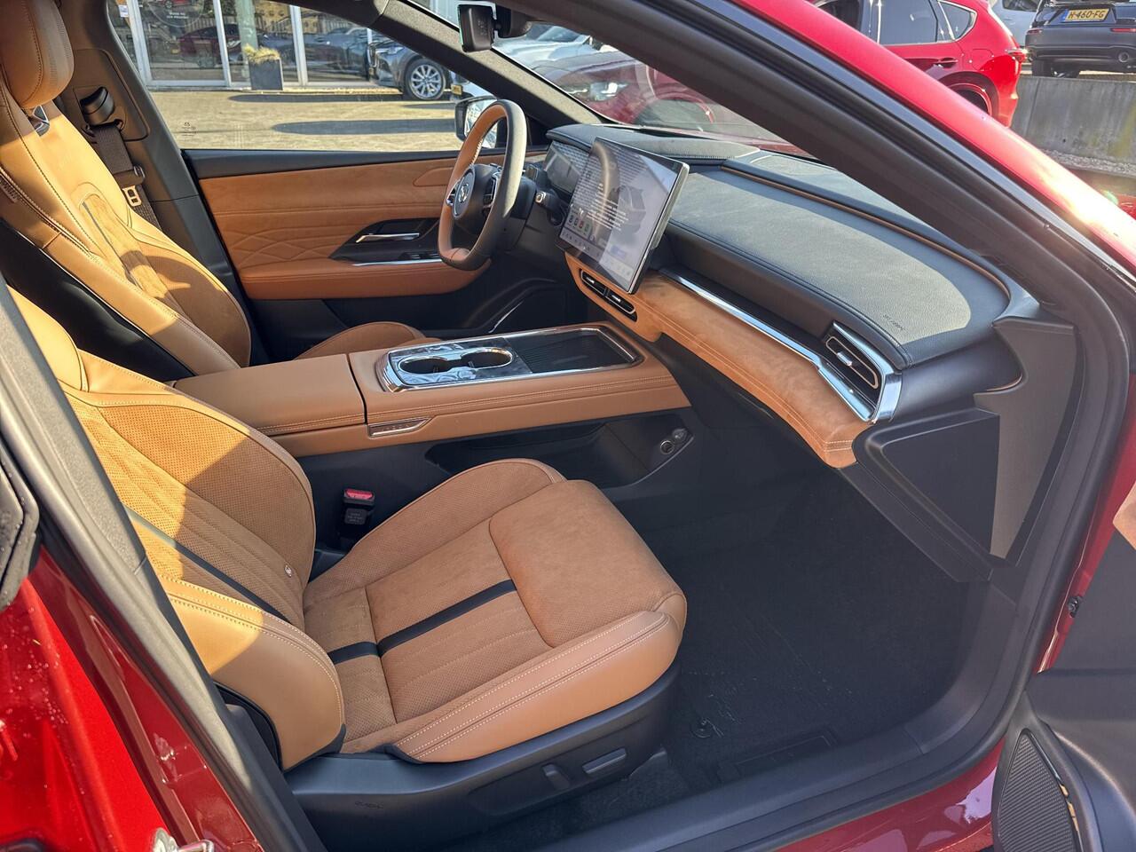 Mazda 6 6e Takumi Plus 68.8 kWh | Diverse kleuren en uitvoeringen uit voorraad leverbaar |