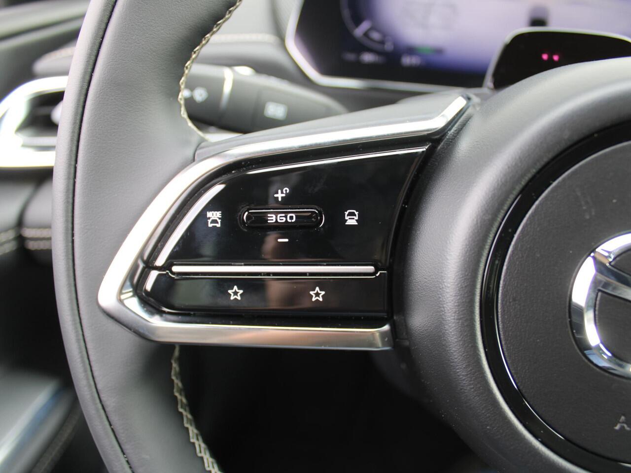 Mazda 6 6e Takumi Long Range 80 kWh | Stuur-/stoelverwarming + ventilatie | 360 camera | Pano dak | Zwart leer | 19" LM | HUD | LED | Elek. stoelverst. |