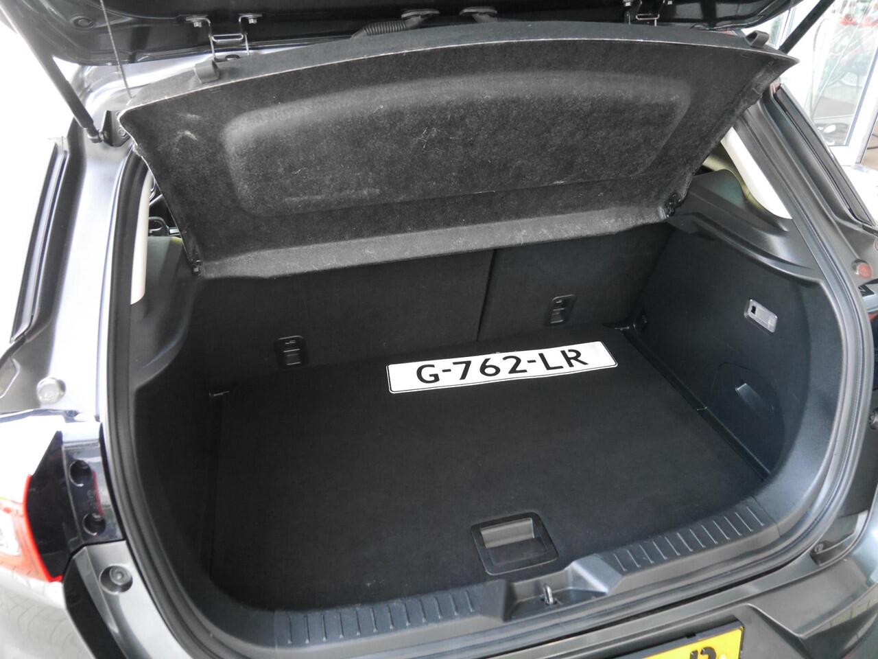 Mazda CX-3 2.0 SkyActiv-G 150PK GT-M 4WD | Navigatie | Stuur en Stoelverwarming | Trekhaak | Head up display | Trekhaak | Keyless entry en start | Climate control | Lederen bekleding