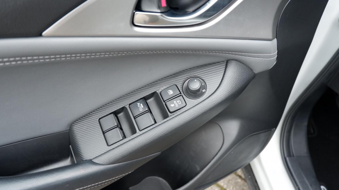 Mazda CX-3 2.0 Sportline 120 Navi/HUD/Camera/Climate/Cruise/Winterset