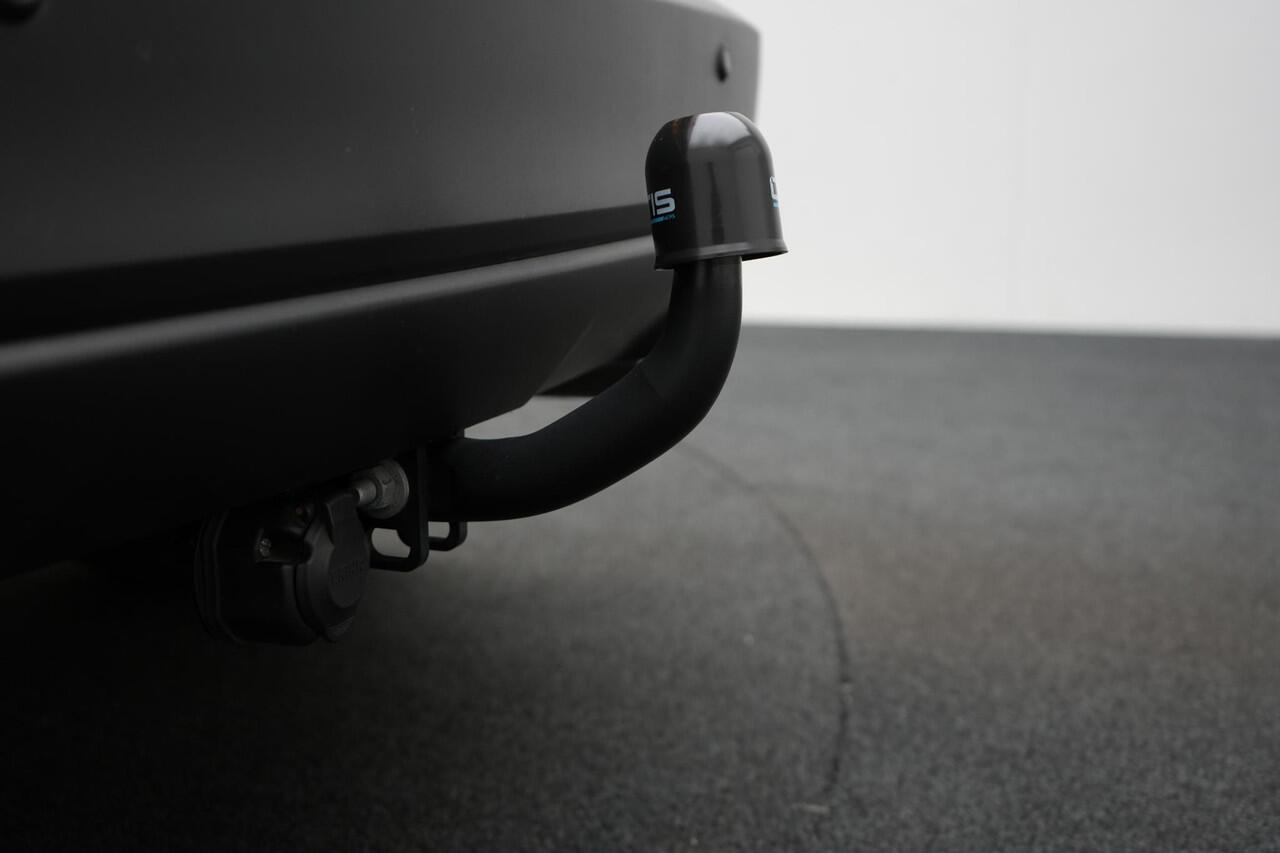 Mazda CX-3 2.0 SkyActiv-G Signature automaat met trekhaak, Apple Carplay en all-weather banden : volledig onderhouden