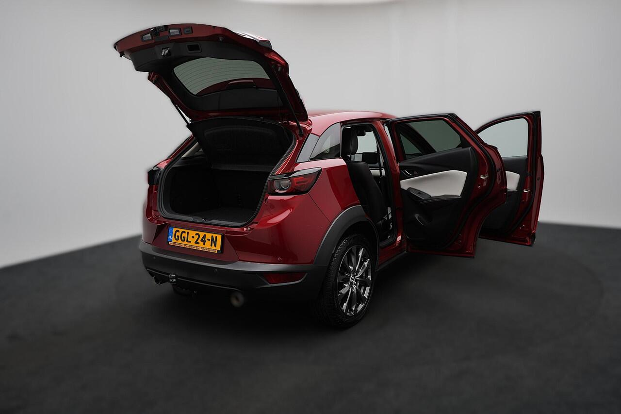 Mazda CX-3 2.0 SkyActiv-G Signature automaat met trekhaak, Apple Carplay en all-weather banden : volledig onderhouden