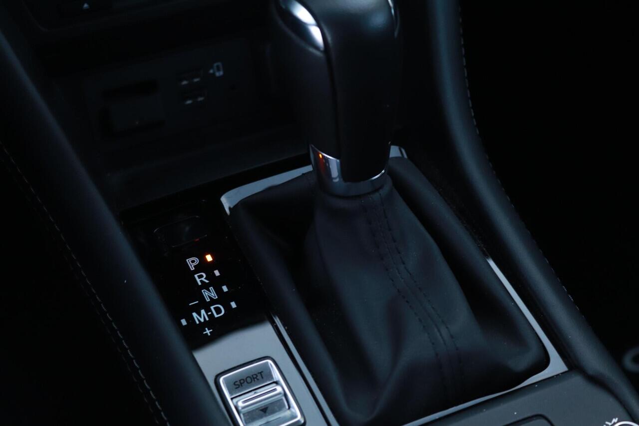 Mazda CX-3 2.0 SkyActiv-G 121 Luxury / AUTOMAAT / CAMERA / HALF LEDER / TREKHAAK